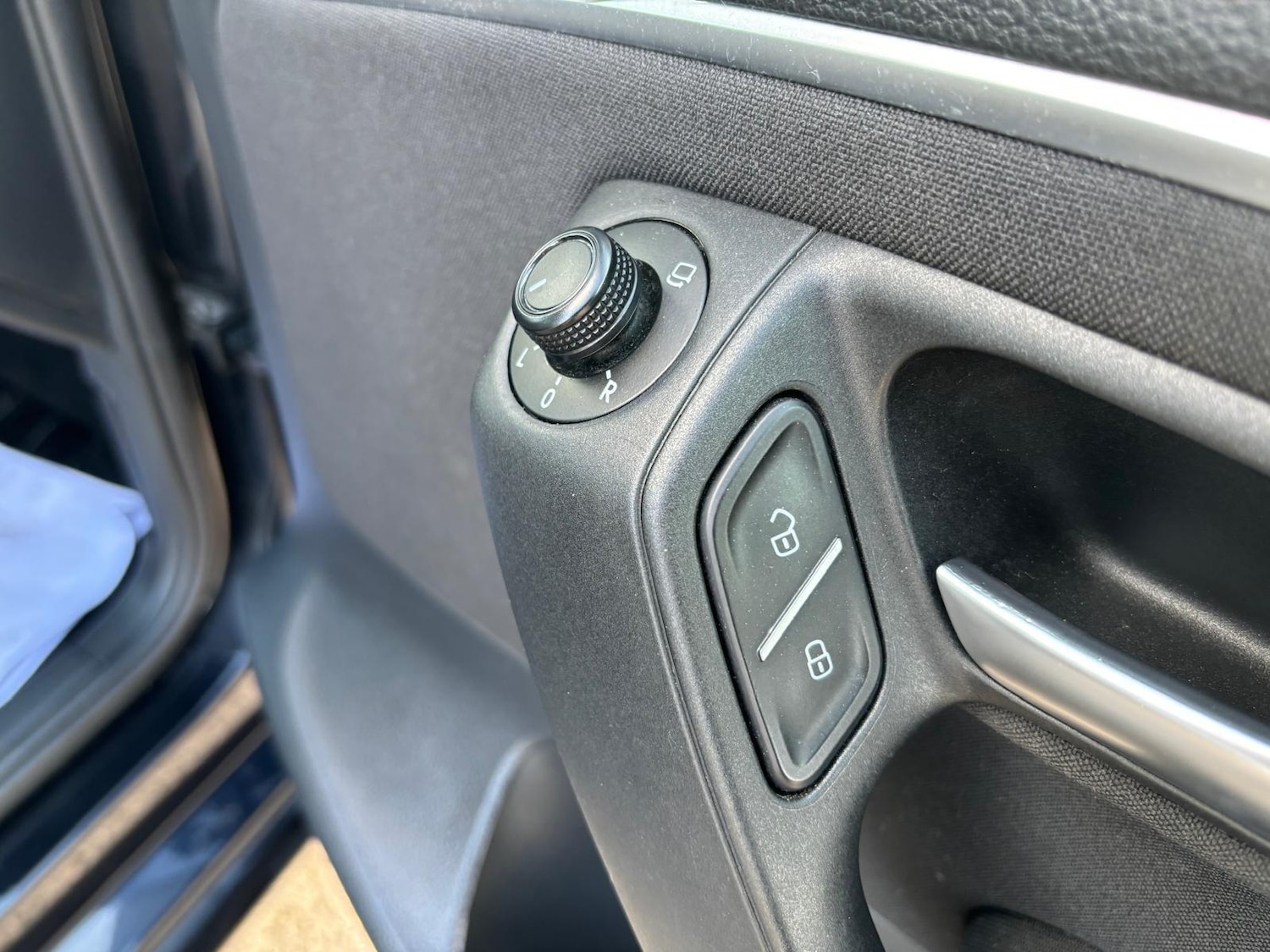 Used Volkswagen Polo 2015 for sale - 78205311: Photo 27