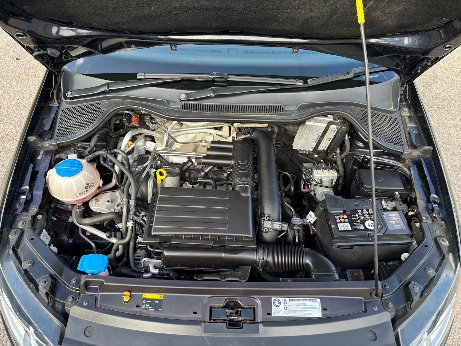 Used Volkswagen Polo 2015 for sale - 78205311: Photo 28