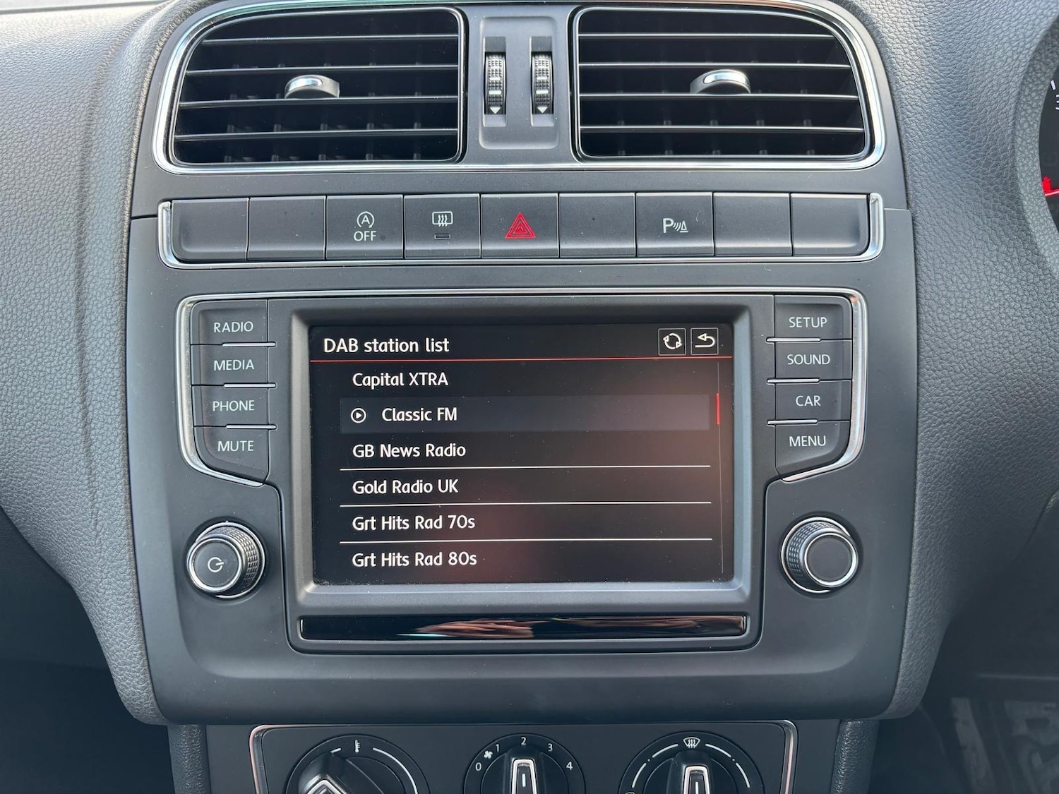 Used Volkswagen Polo 2015 for sale - 78205311: Photo 34