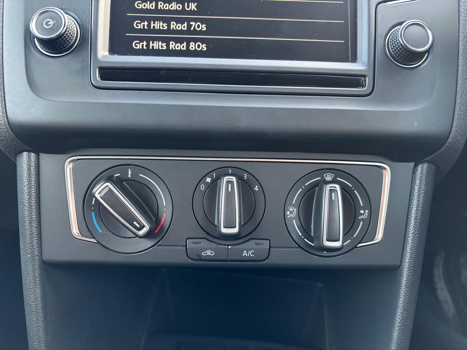 Used Volkswagen Polo 2015 for sale - 78205311: Photo 35