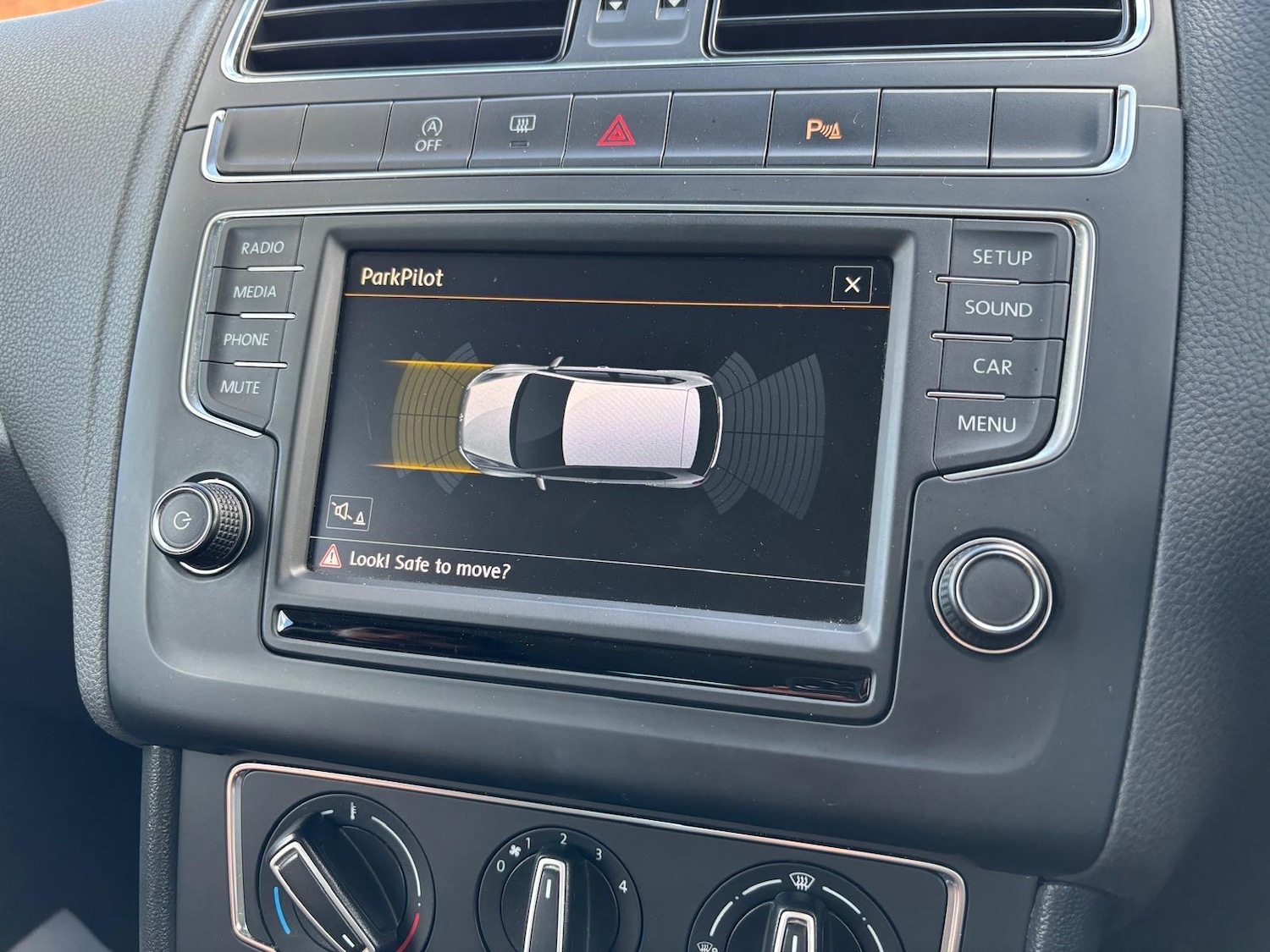 Used Volkswagen Polo 2015 for sale - 78205311: Photo 39