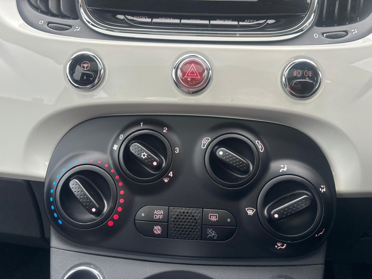 Used Fiat 500 2016 for sale - 76926673: Photo 10