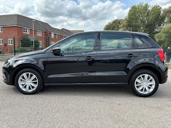 Used Volkswagen Polo 2015 for sale - 75866751: Photo