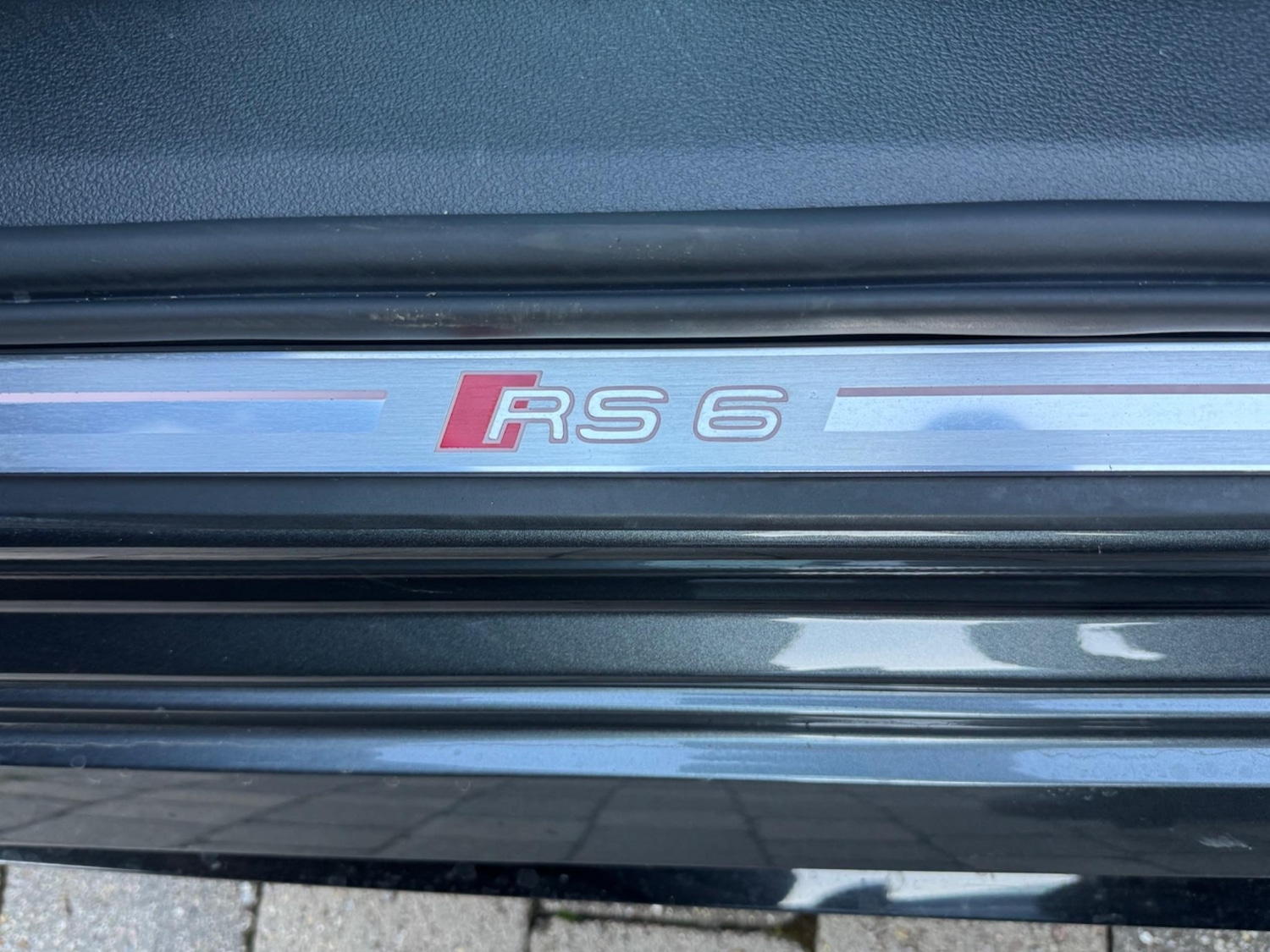 Vehicle 33