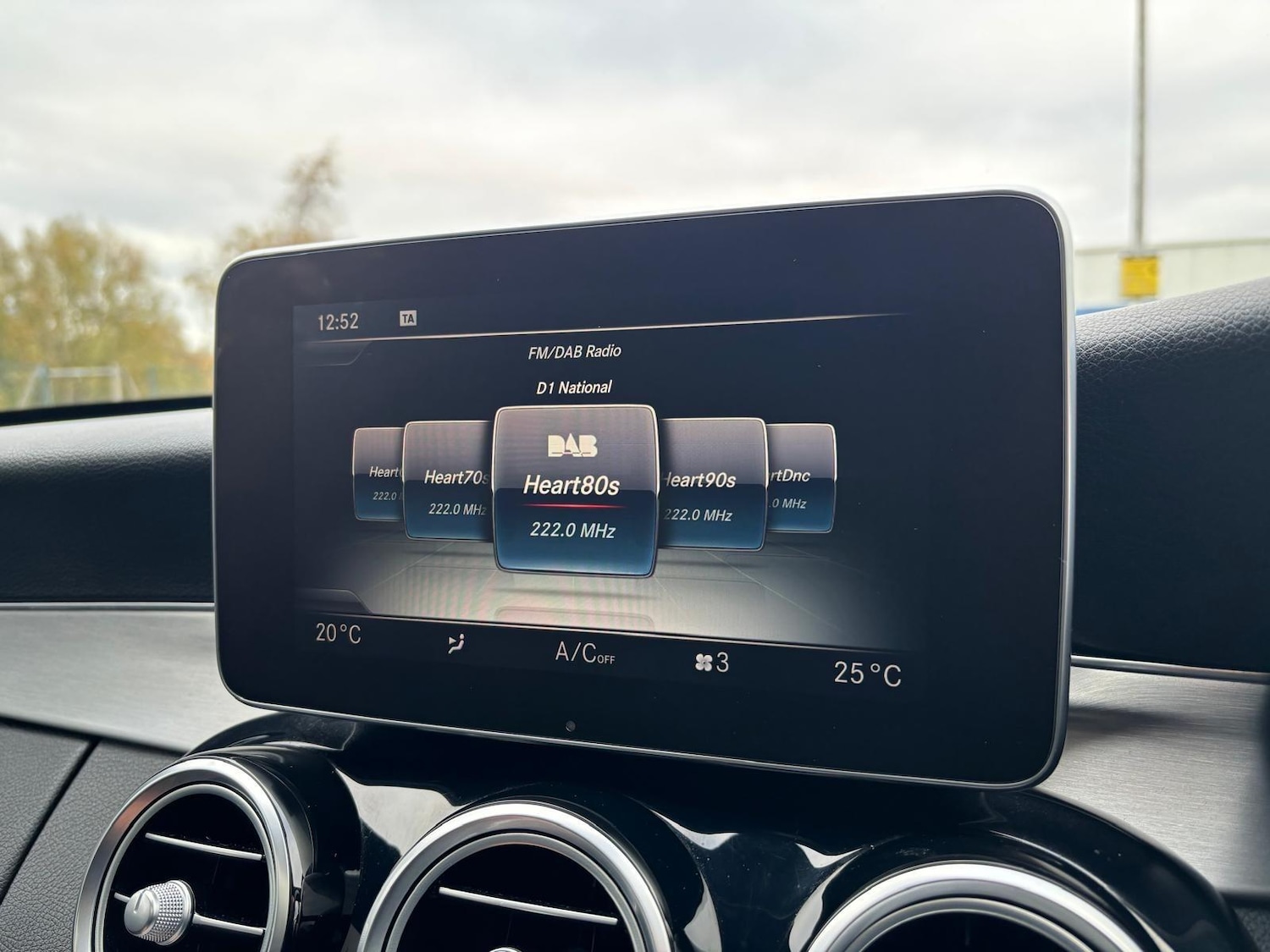 Used Mercedes-Benz C Class 2017 for sale - 76786900: Photo 13