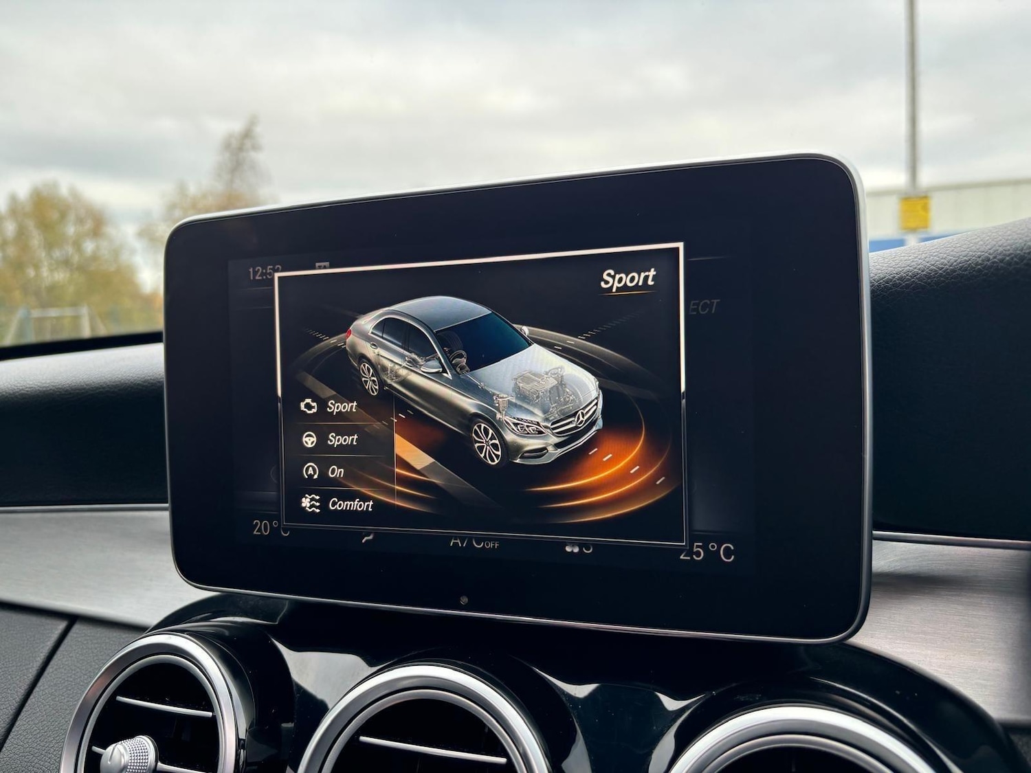 Used Mercedes-Benz C Class 2017 for sale - 76786900: Photo 16