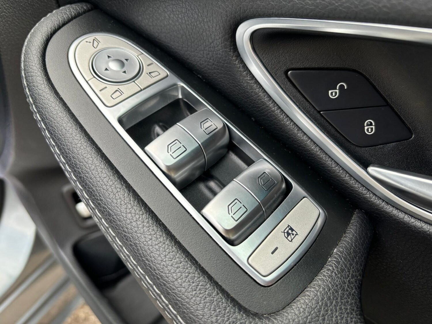 Used Mercedes-Benz C Class 2017 for sale - 76786900: Photo 31