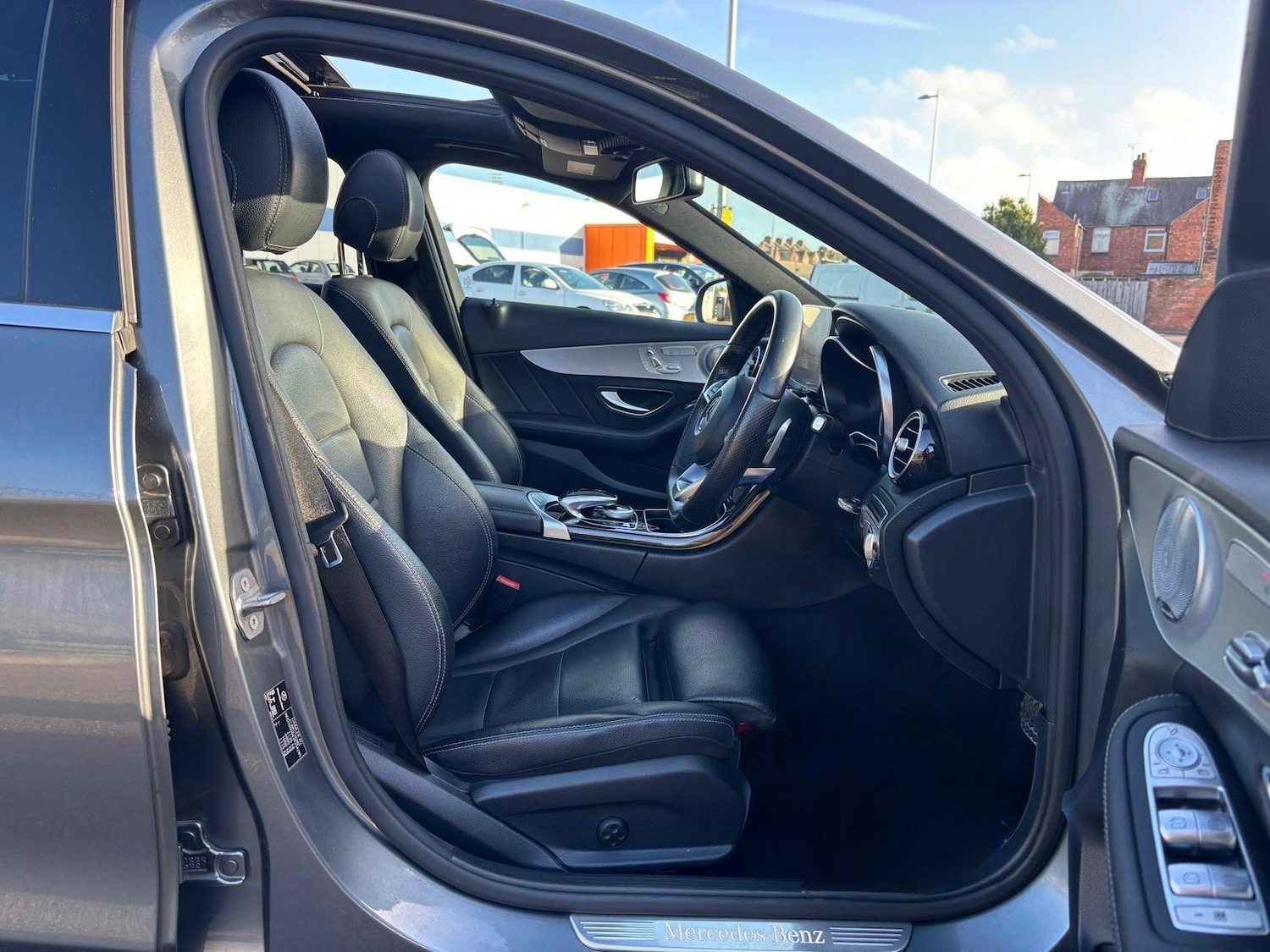 Used Mercedes-Benz C Class 2017 for sale - 76786900: Photo 41