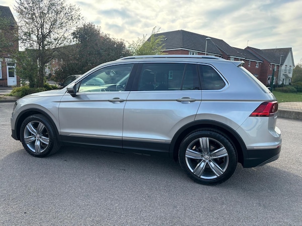 Used Volkswagen Tiguan 2020 for sale - 74285007: Photo 2
