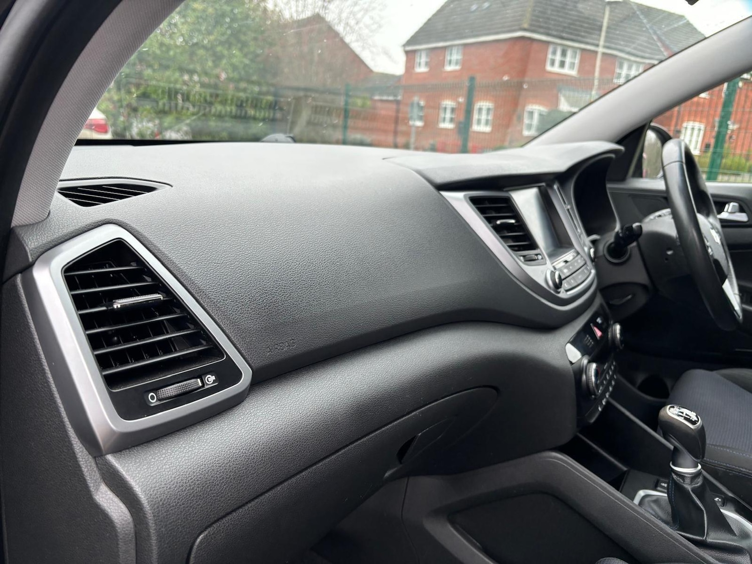 Used Hyundai TUCSON 2017 for sale - 77066418: Photo 10