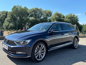 Used Volkswagen Passat 2016 for sale - 79181400: Photo