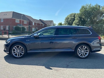 Used Volkswagen Passat 2016 for sale - 79181400: Photo