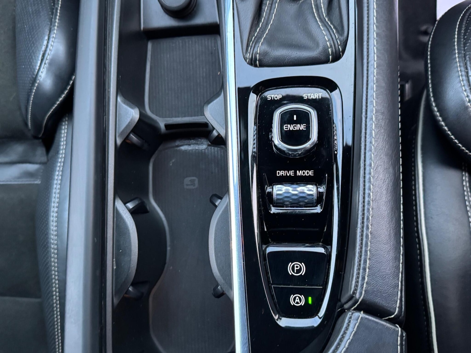 Used Volvo XC90 2015 for sale - 77538215: Photo 10