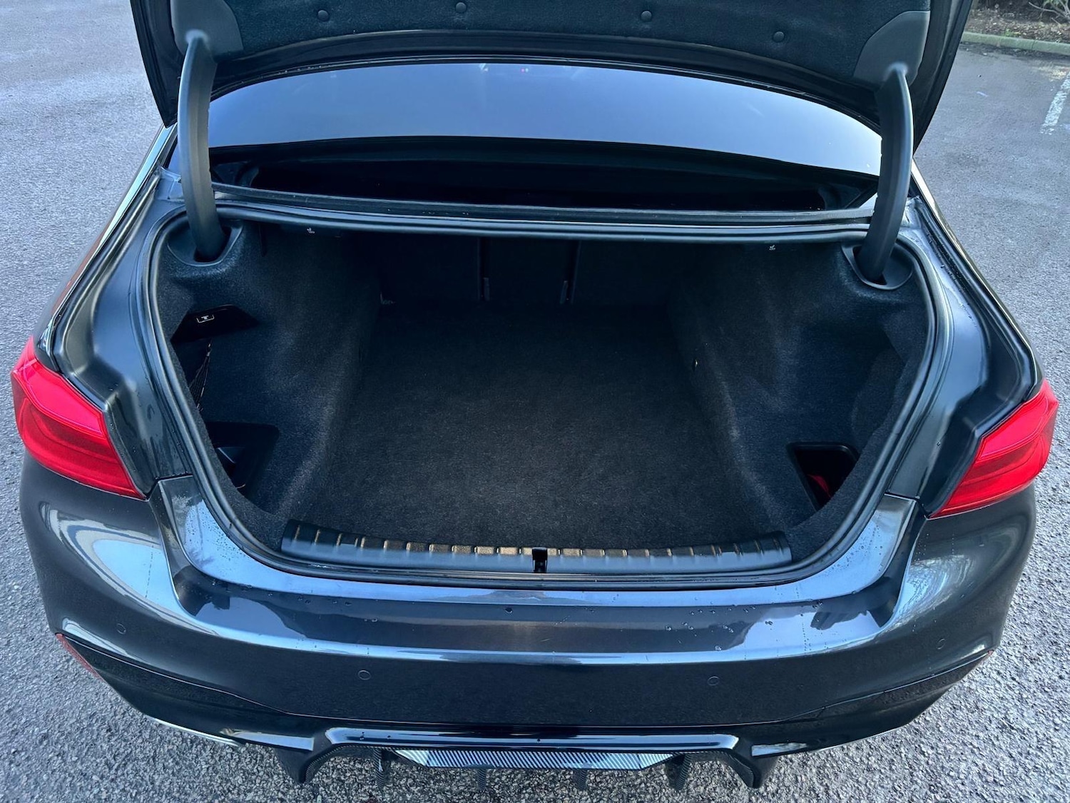 Used BMW 5 Series 2017 for sale - 77166890: Photo 45