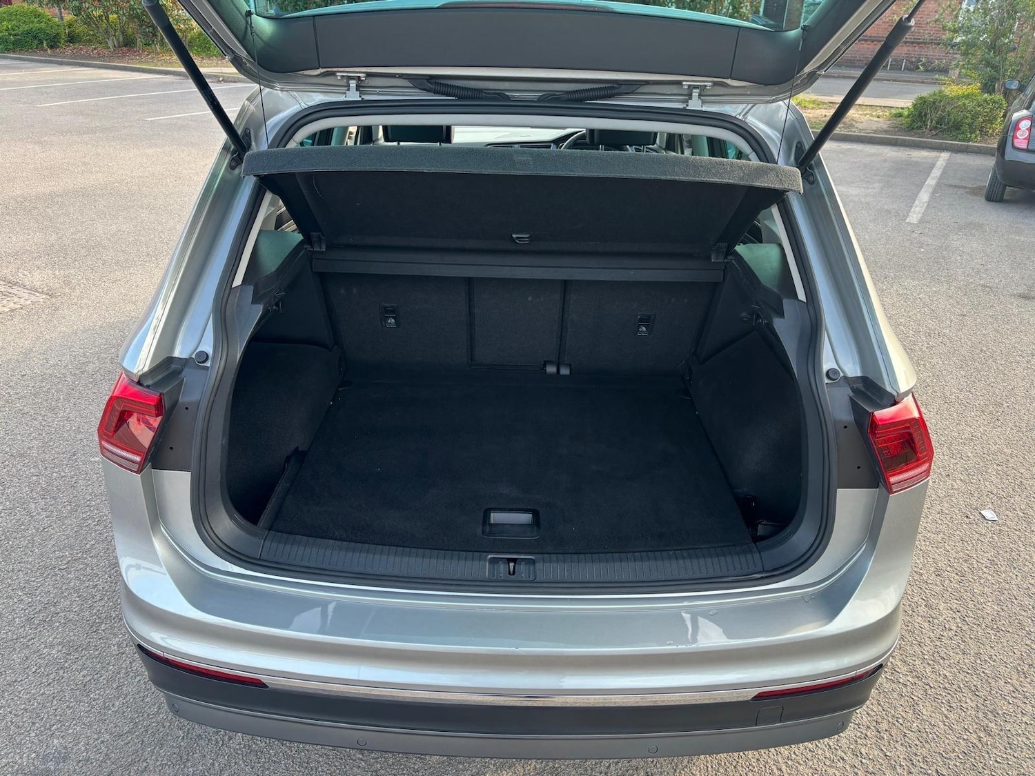 Used Volkswagen Tiguan for sale - 76997726: Photo 24