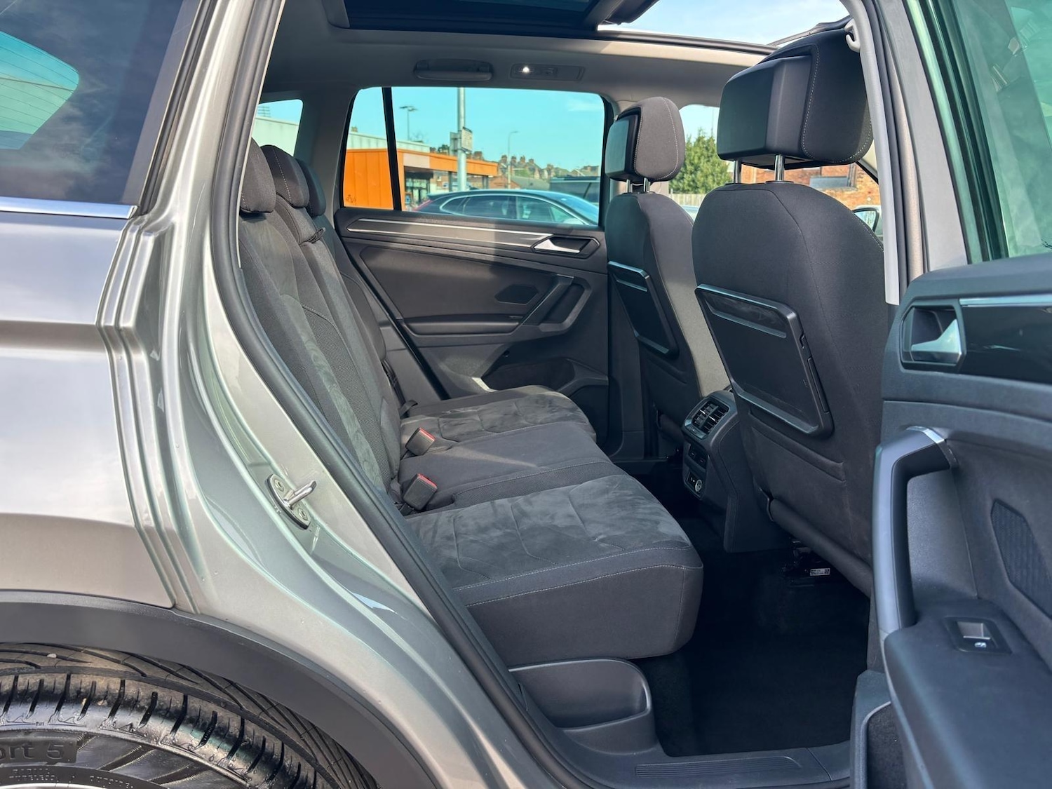 Used Volkswagen Tiguan for sale - 76997726: Photo 26