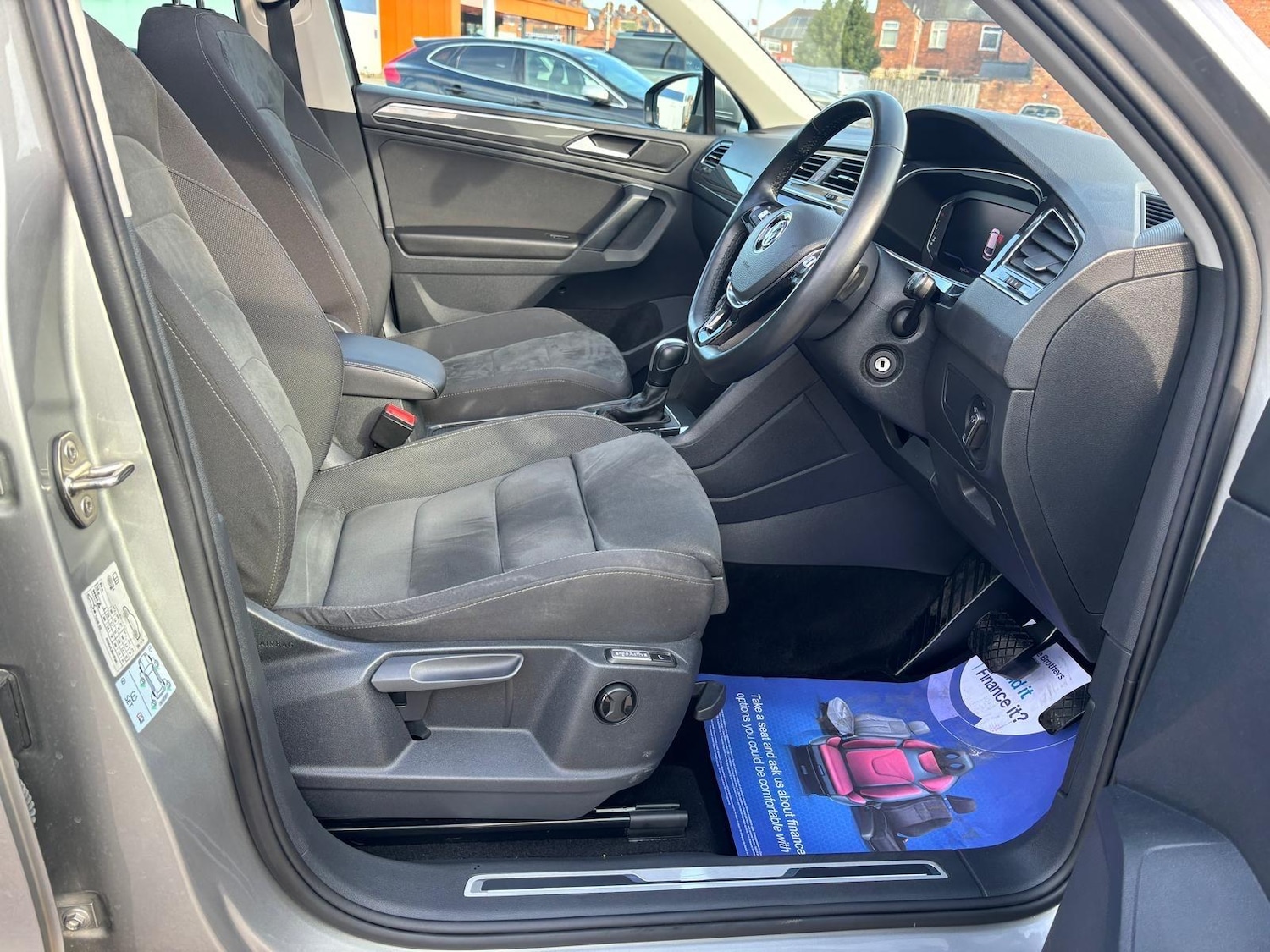 Used Volkswagen Tiguan for sale - 76997726: Photo 3