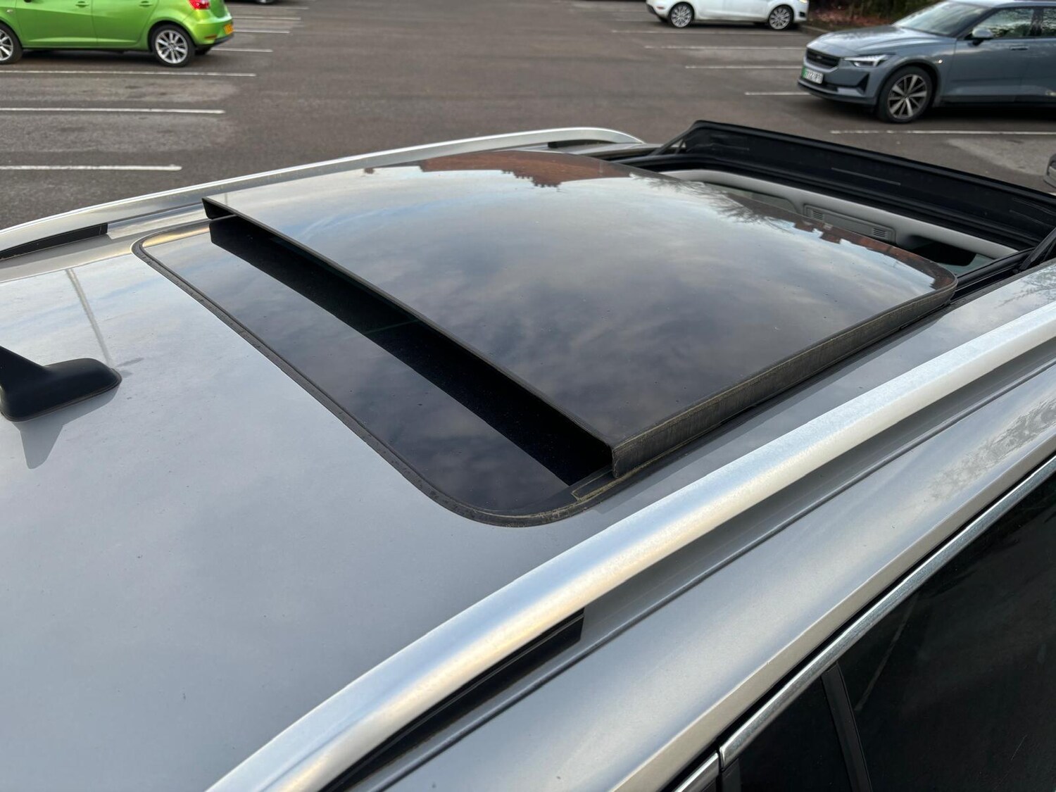 Used Volkswagen Tiguan 2020 for sale - 76997726: Photo 48