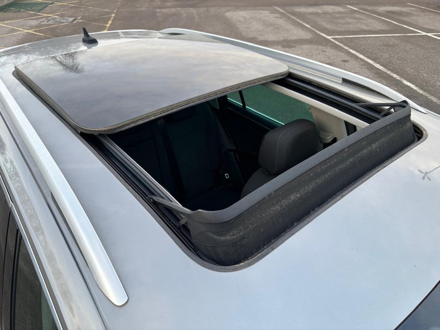 Used Volkswagen Tiguan 2020 for sale - 76997726: Photo 49