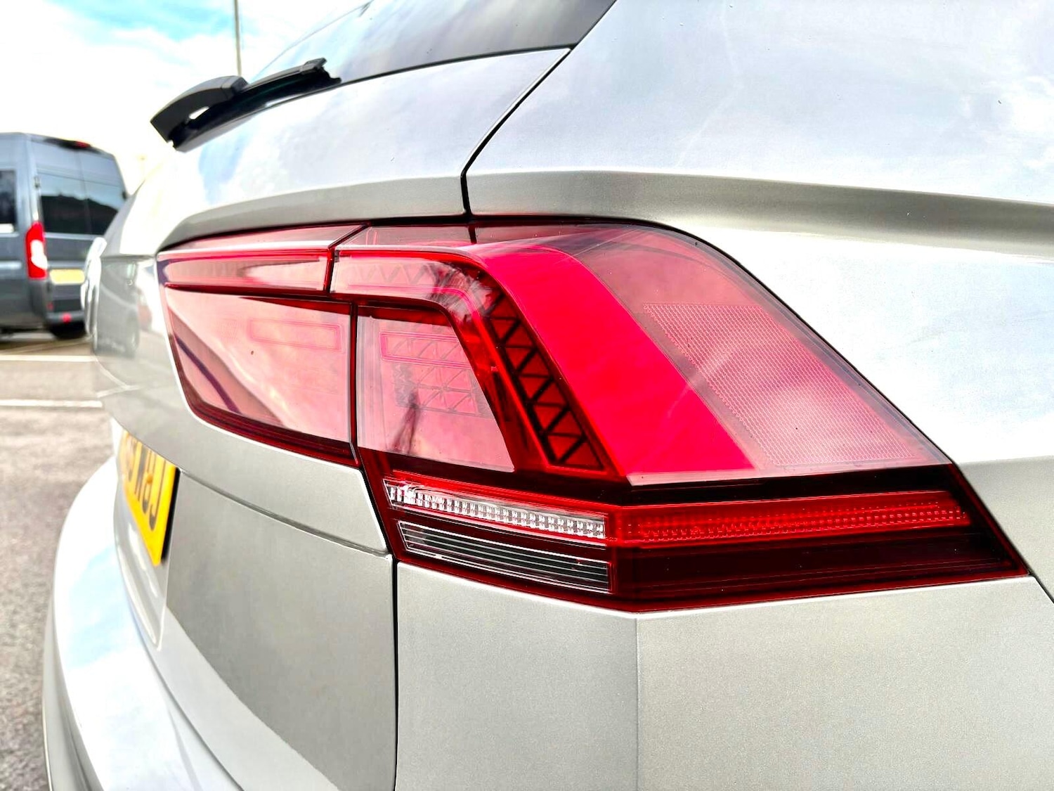 Used Volkswagen Tiguan 2020 for sale - 76997726: Photo 53