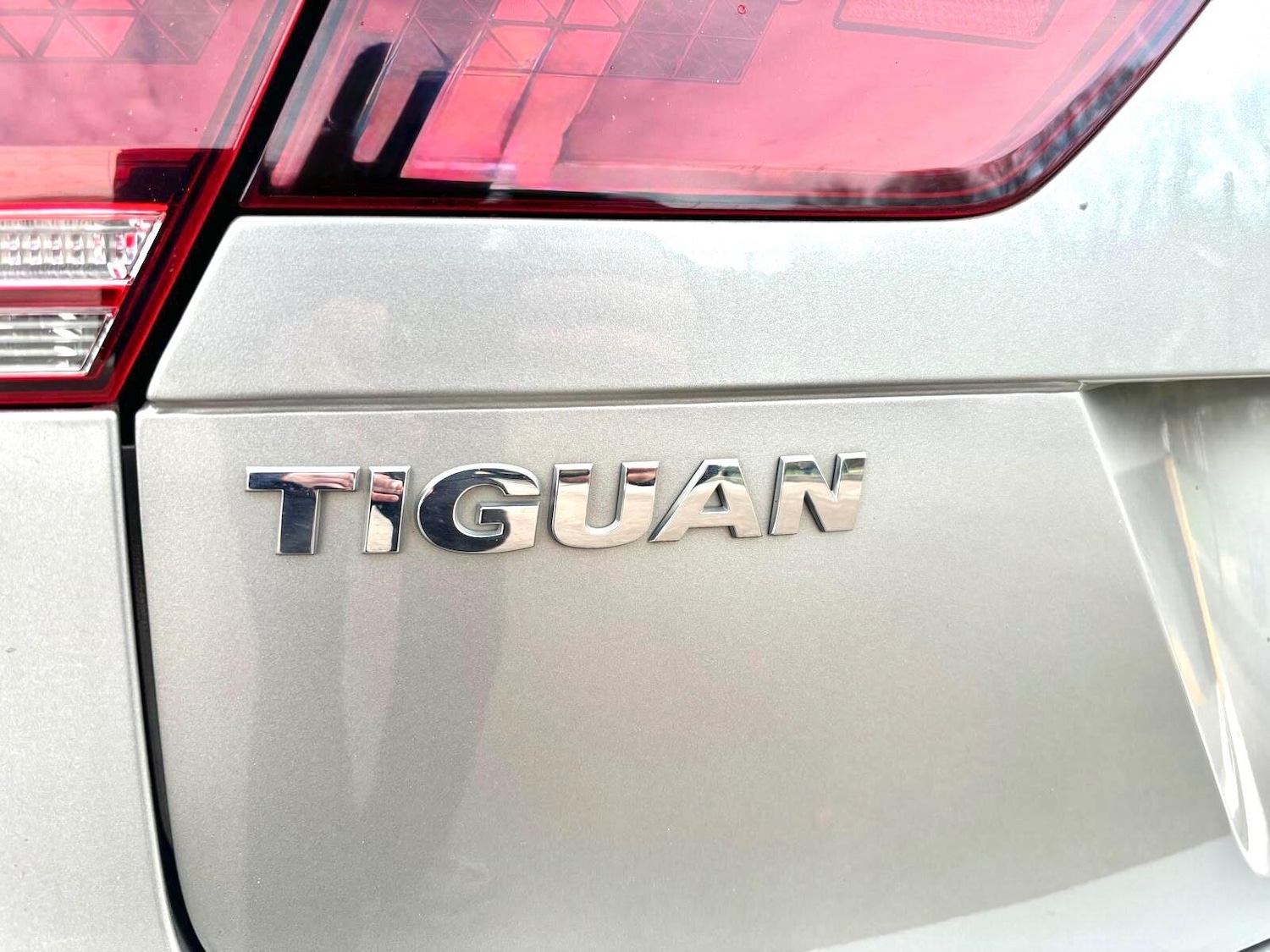 Used Volkswagen Tiguan 2020 for sale - 76997726: Photo 59