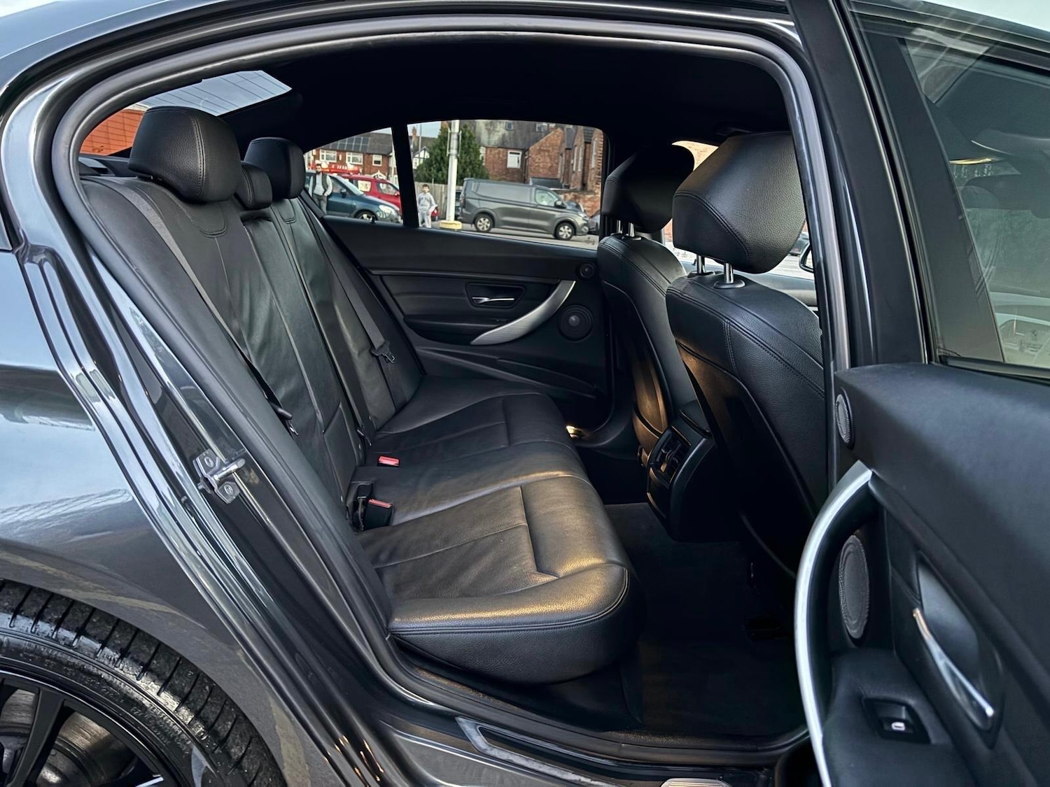 Used BMW 3 Series 2015 for sale - 76527980: Photo 10