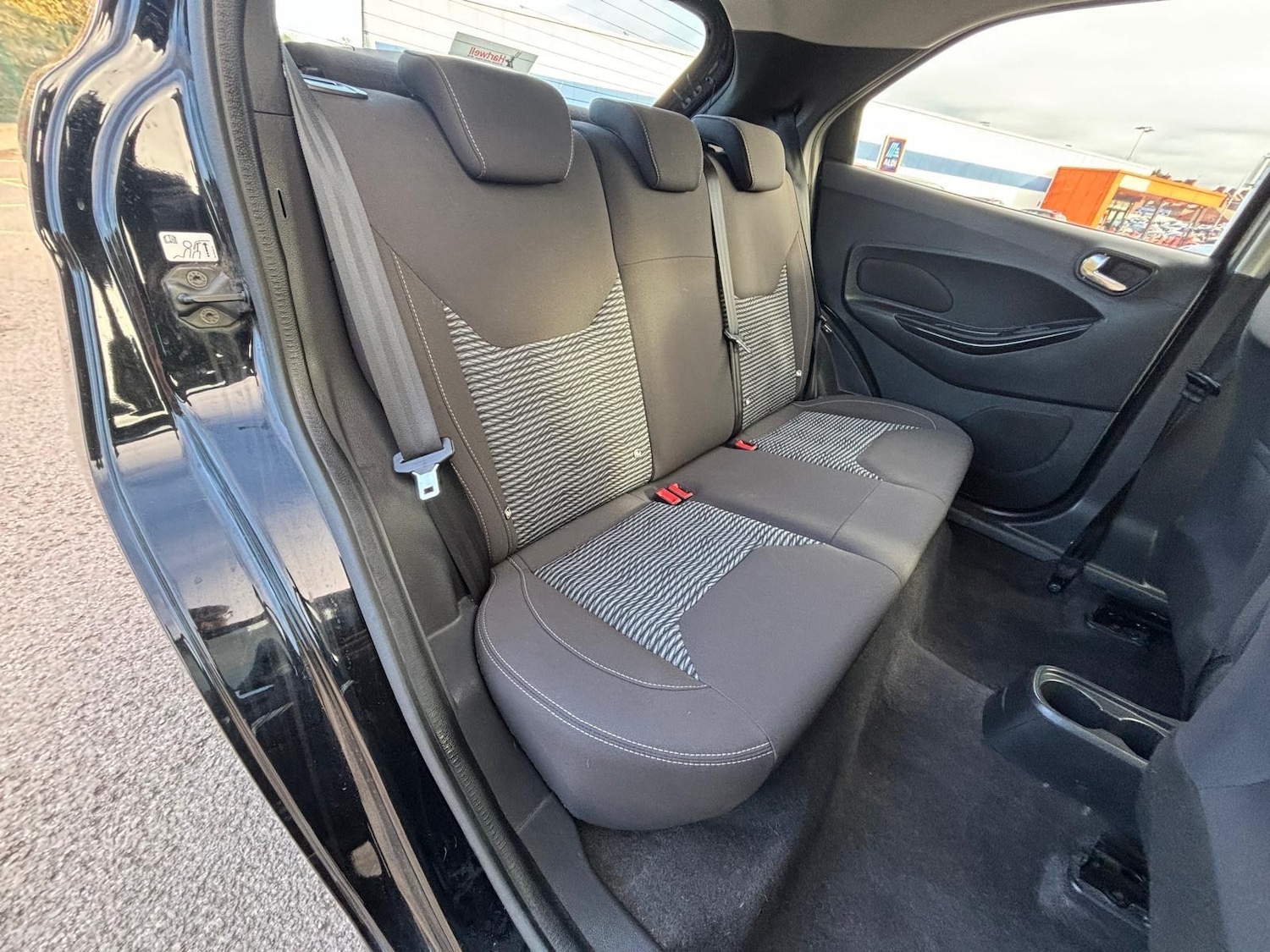 Used Ford Ka+ 2018 for sale - 76659418: Photo 26