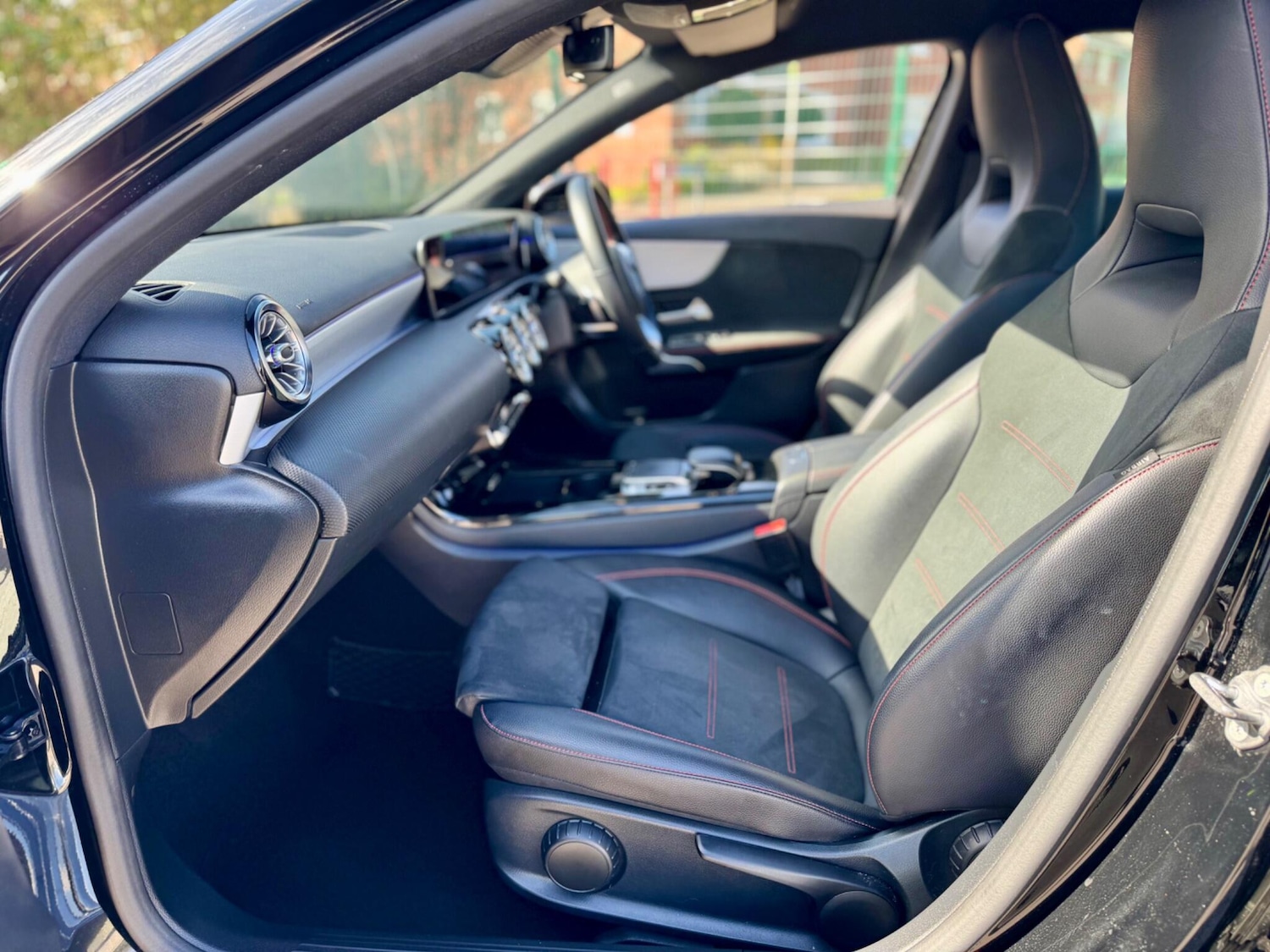 Used Mercedes-Benz A-Class 2019 for sale - 77994366: Photo 41