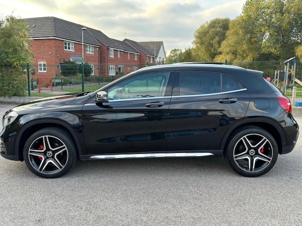 Used Mercedes-Benz GLA 2017 for sale - 76270703: Photo 2