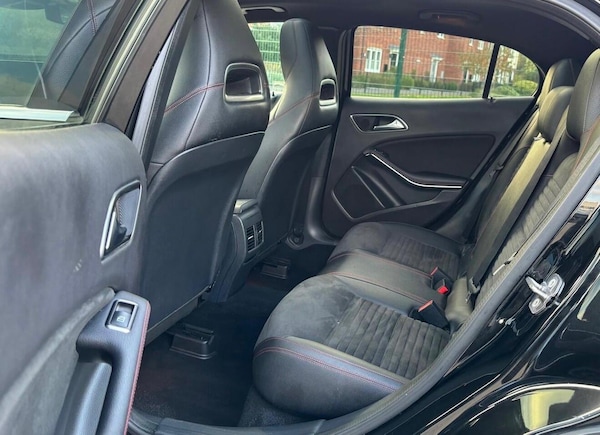 Used Mercedes-Benz GLA 2017 for sale - 76270703: Photo 30
