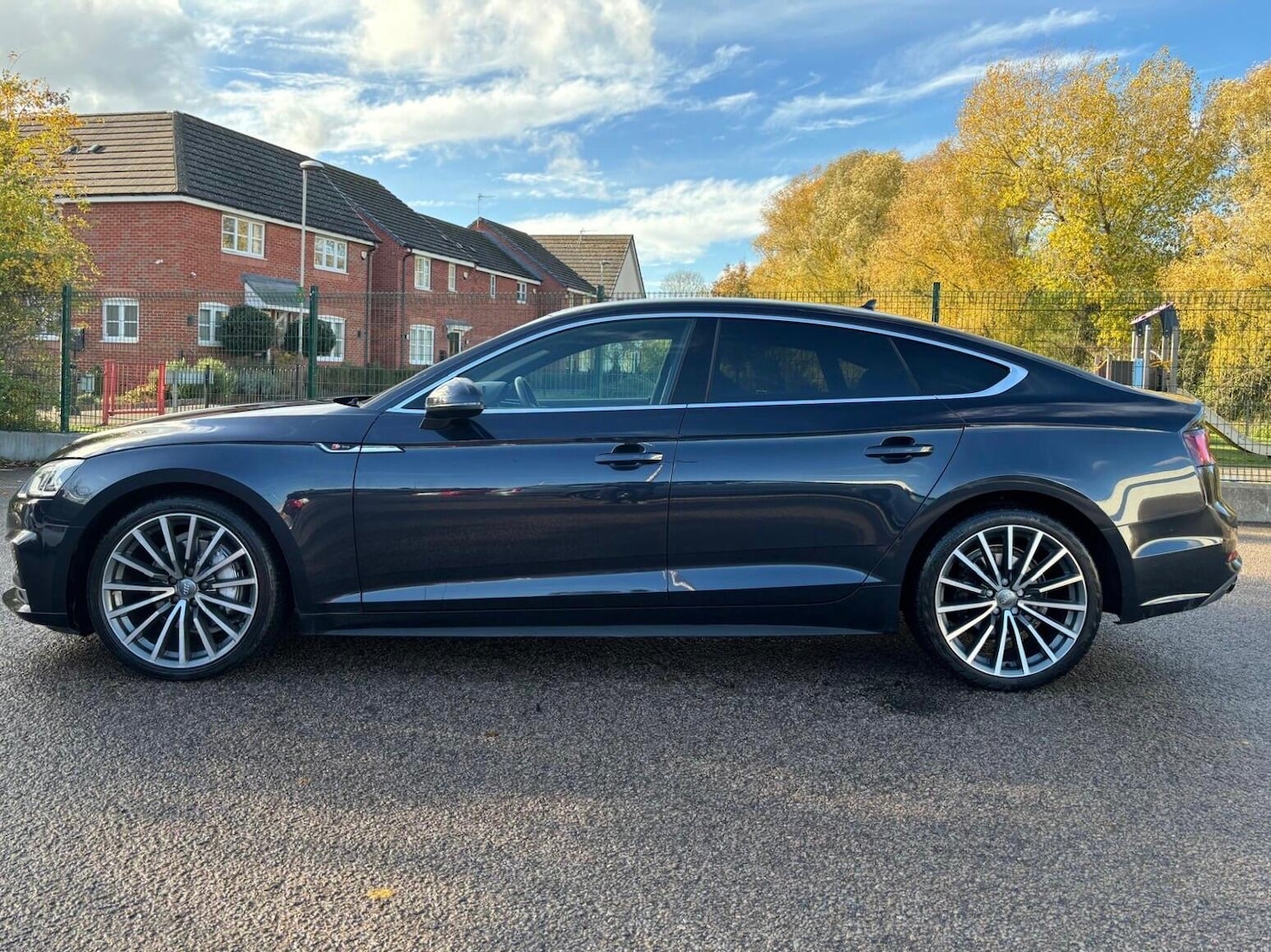Used Audi A5 2017 for sale - 76440819: Photo 2