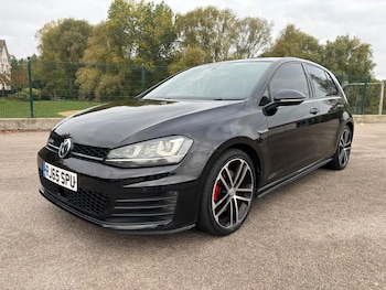 Volkswagen - Golf