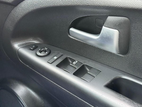Used Kia Venga 2014 for sale - 75268941: Photo 12