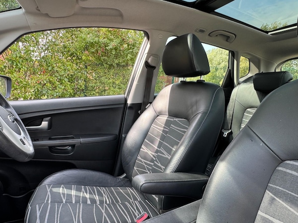 Used Kia Venga 2014 for sale - 75268941: Photo 24