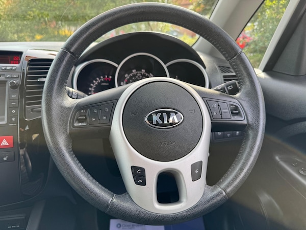 Used Kia Venga 2014 for sale - 75268941: Photo 6