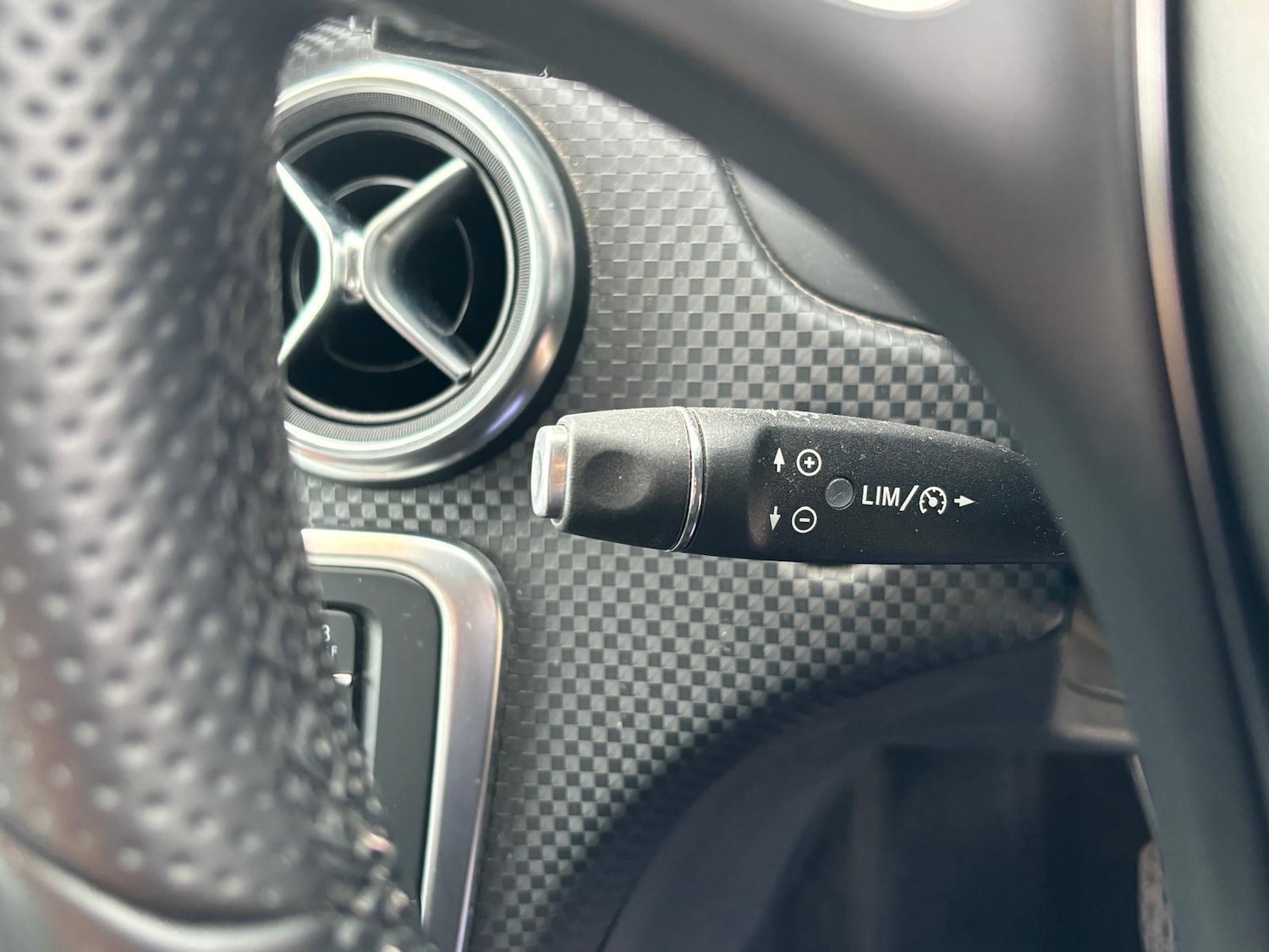 Used Mercedes-Benz A-Class 2015 for sale - 76122546: Photo 16