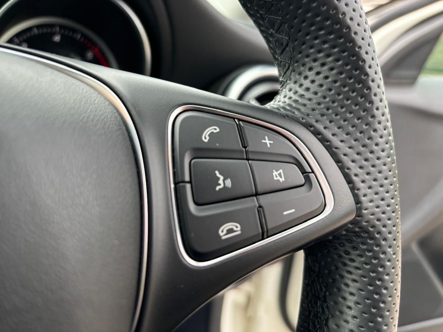 Used Mercedes-Benz A-Class 2015 for sale - 76122546: Photo 18