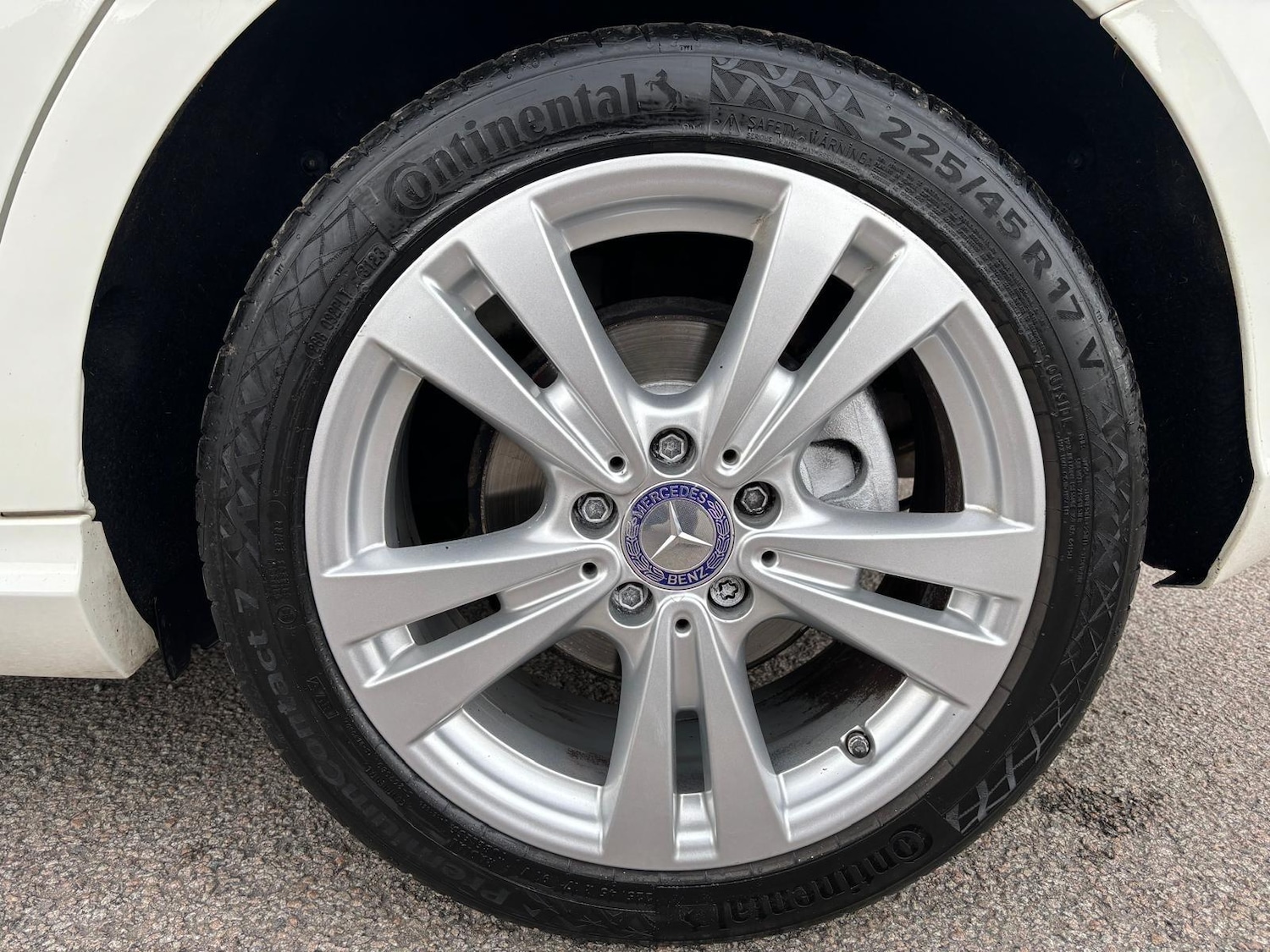 Used Mercedes-Benz A-Class 2015 for sale - 76122546: Photo 41