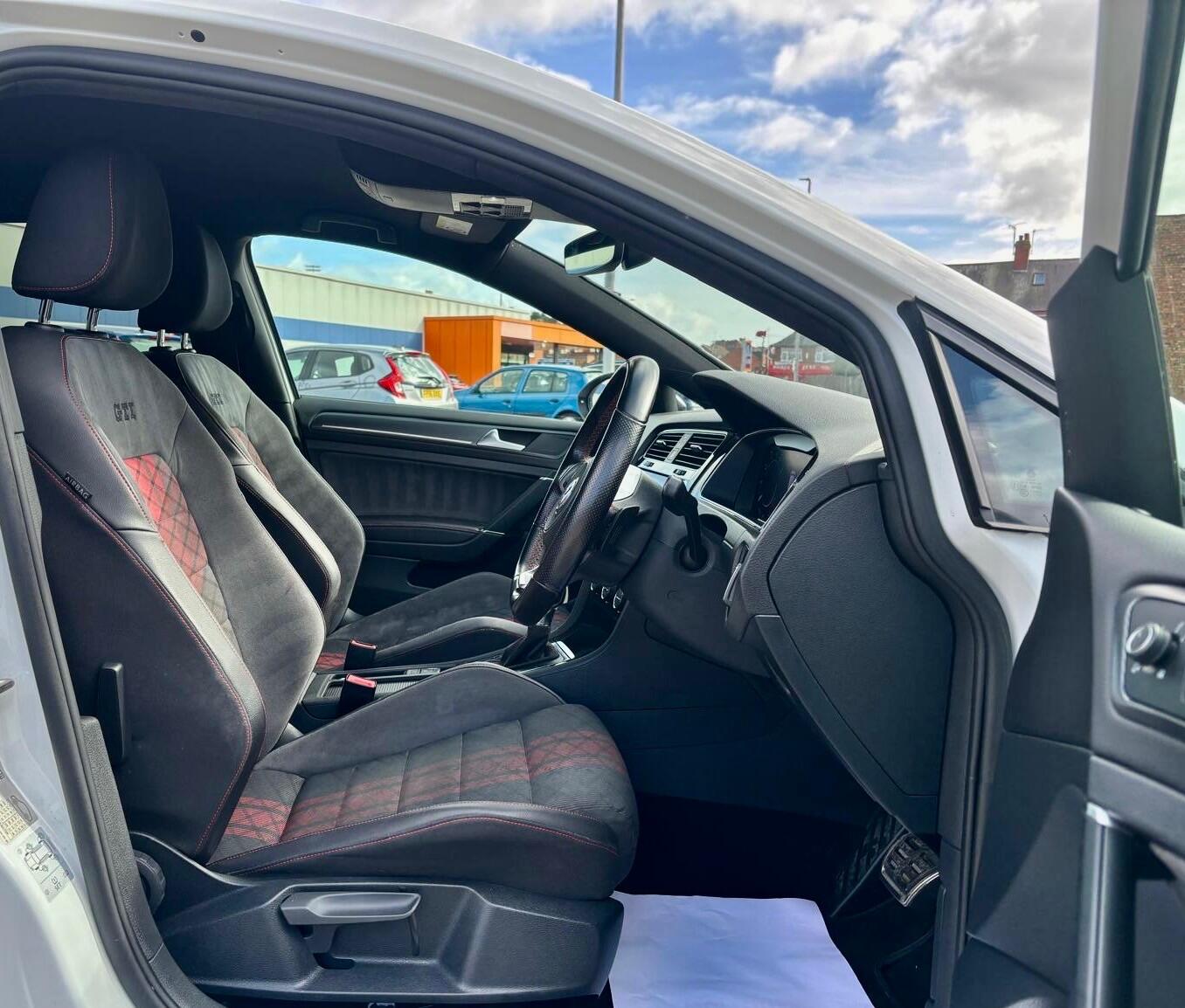 Used Volkswagen Golf for sale - 77883396: Photo 21