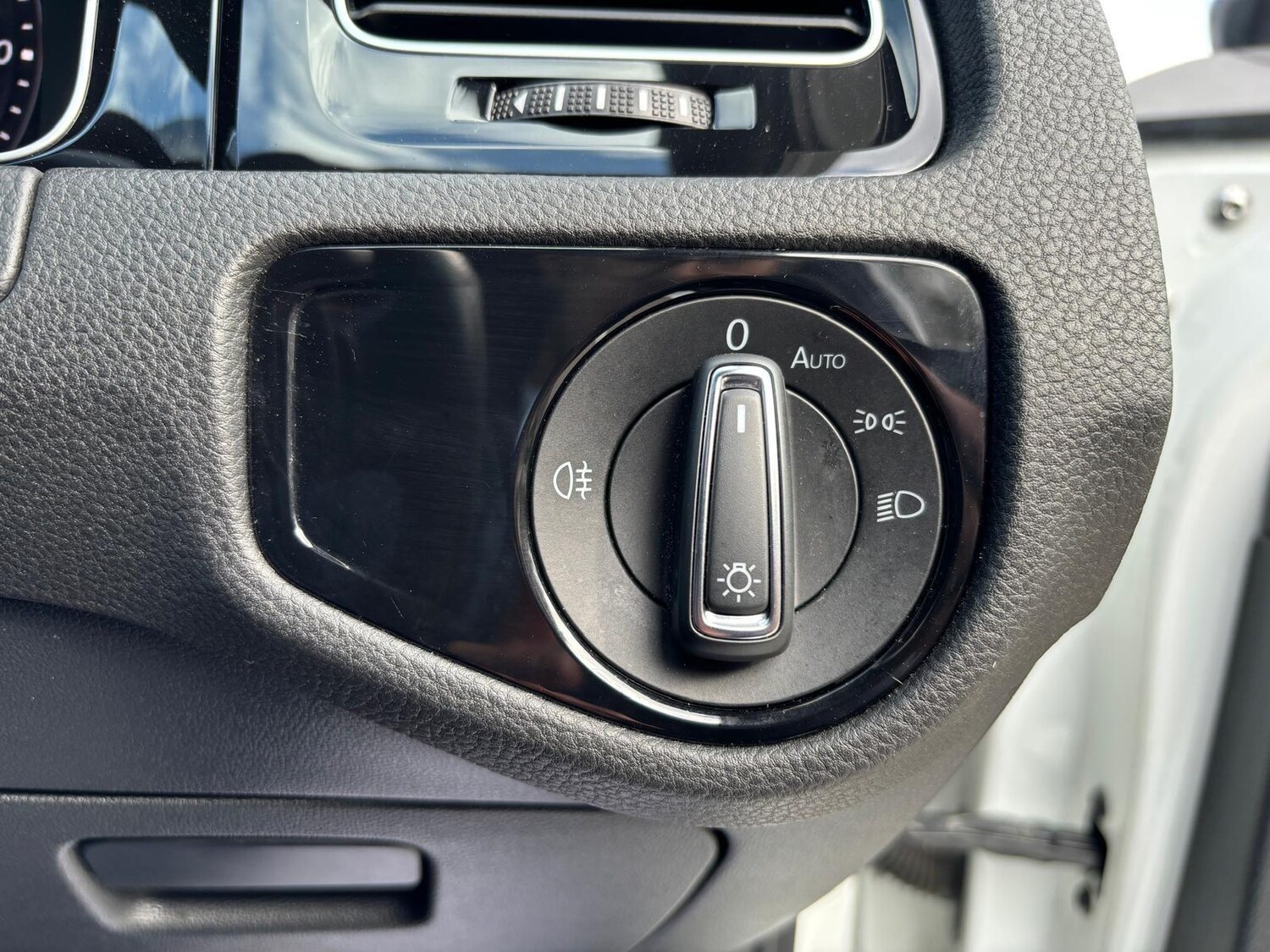 Used Volkswagen Golf for sale - 77883396: Photo 27