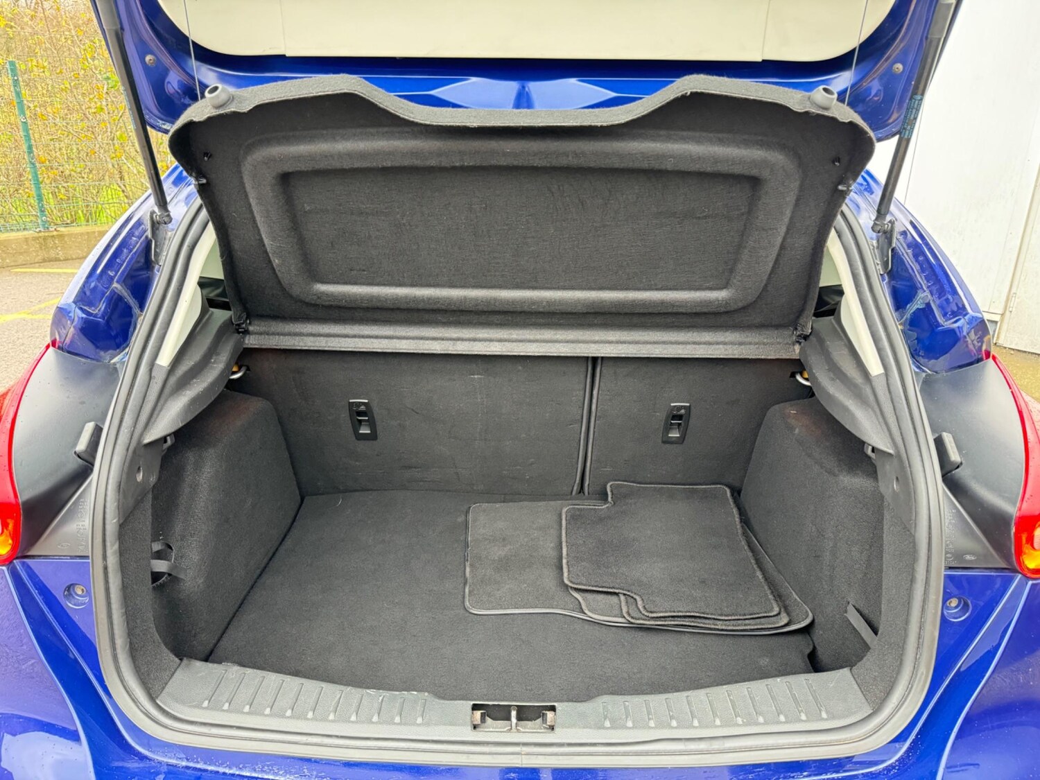 Vehicle 43