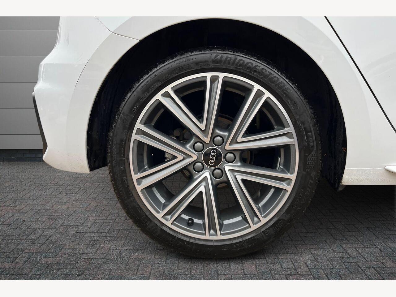 Used Audi A1 2023 for sale - 76676657: Photo 5