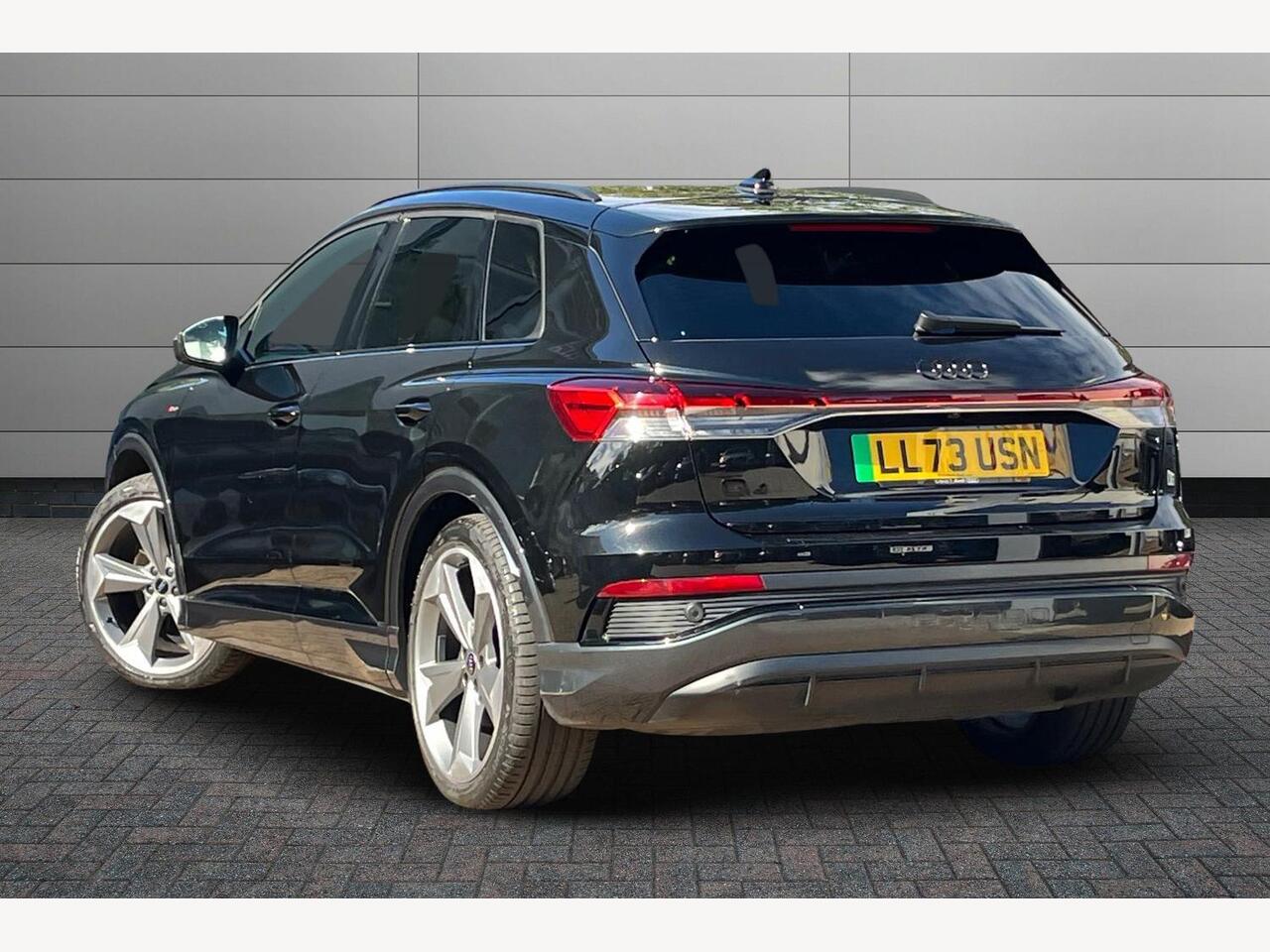 Used Audi Q4 e-tron 2023 for sale - 76676260: Photo 3