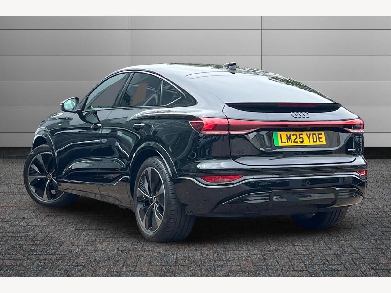 Used Audi Q6 e-tron 2025 for sale - 76679140: Photo 3