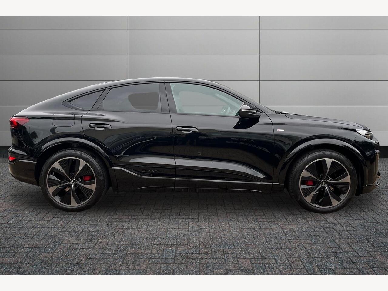 Used Audi Q6 e-tron 2025 for sale - 76679140: Photo 4