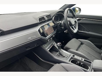 Used Audi Q3 2023 for sale - 76675939: Photo