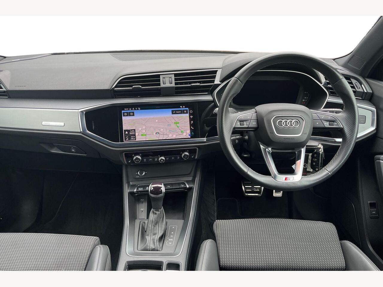 Used Audi Q3 2023 for sale - 76675939: Photo 9