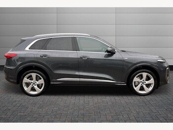 Used Audi Q5 2025 for sale - 76754452: Photo