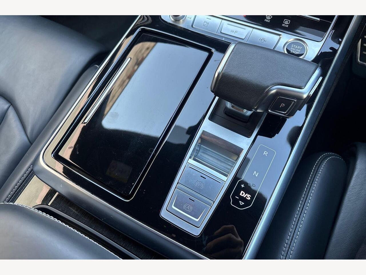 Used Audi Q8 2023 for sale - 77972309: Photo 16