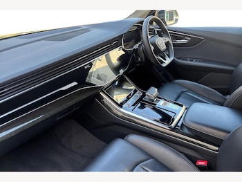 Used Audi Q8 2023 for sale - 77972309: Photo